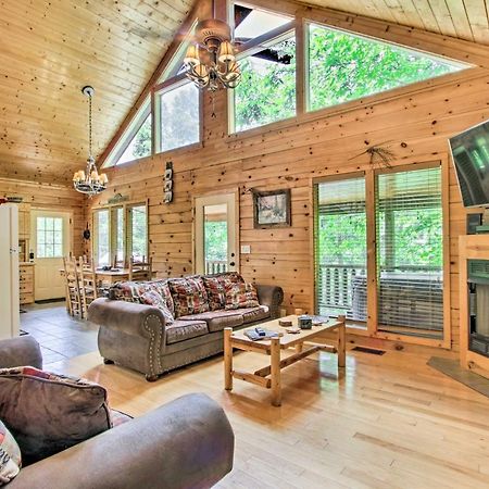 Cabin With Hot Tub And Deck About 12 Mi To Pigeon Forge! Севьервилл Экстерьер фото