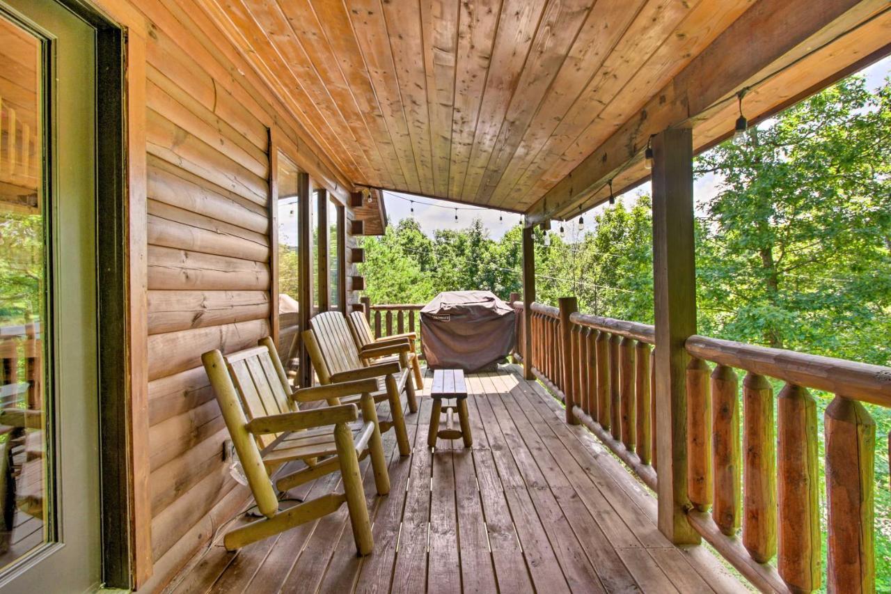 Cabin With Hot Tub And Deck About 12 Mi To Pigeon Forge! Севьервилл Экстерьер фото