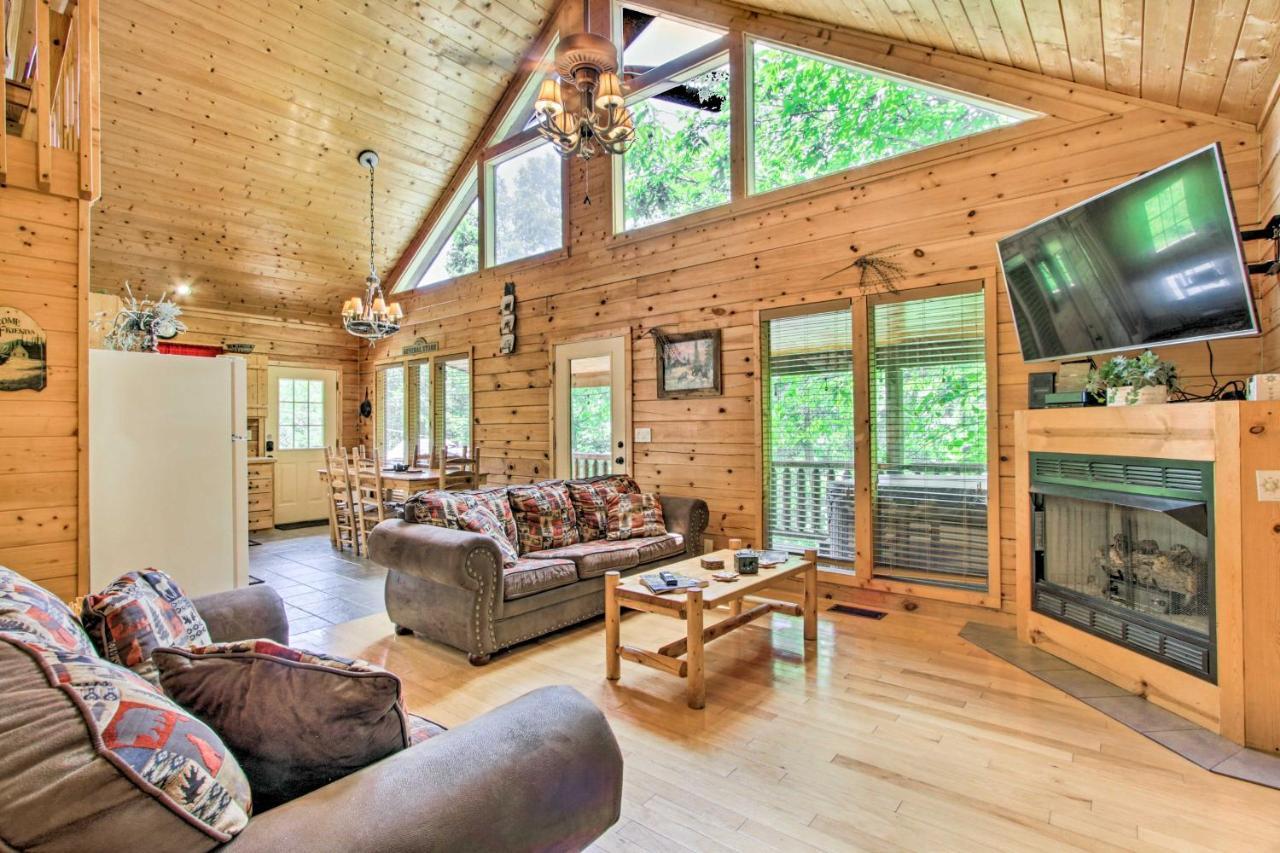 Cabin With Hot Tub And Deck About 12 Mi To Pigeon Forge! Севьервилл Экстерьер фото